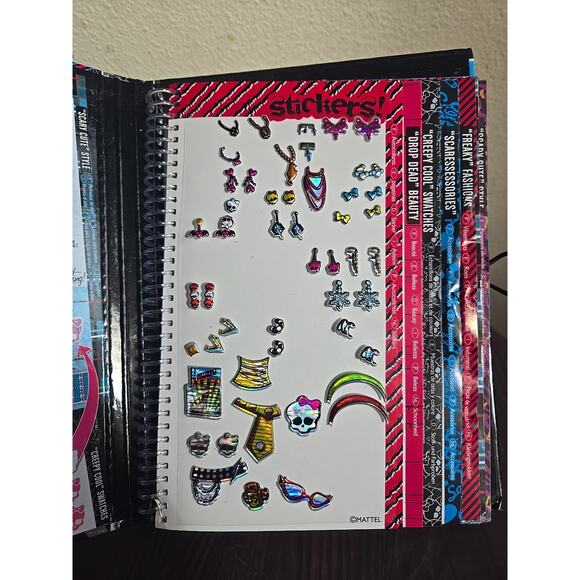 RARE HTF 1st Edition 2011 Monster High Fashion Sticker Stylist Activity Book - Picture 4 of 11